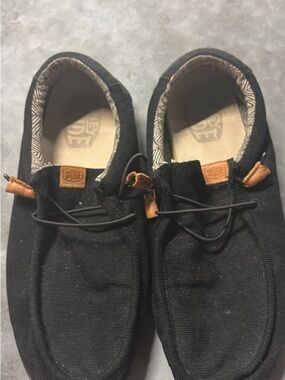 Hey Dude Men’s Black Canvas Casual Loafers